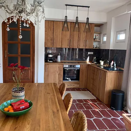 アパート Sokograd Royal *