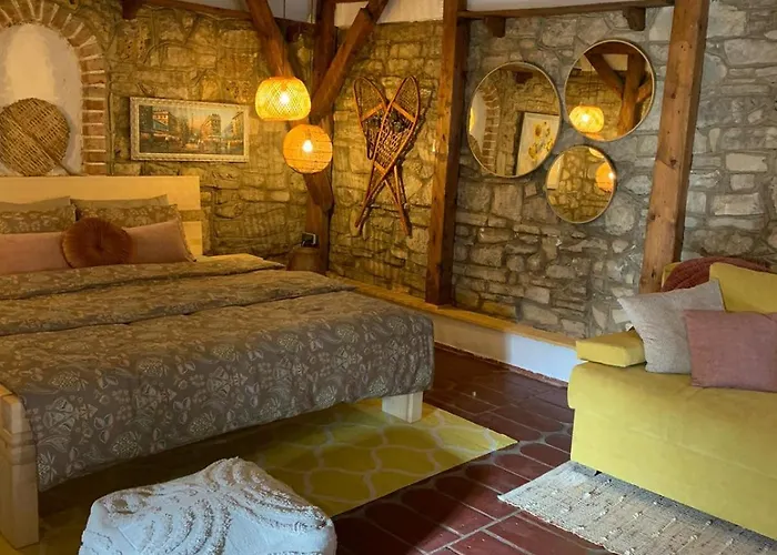 Sokograd Royal * Sipovo